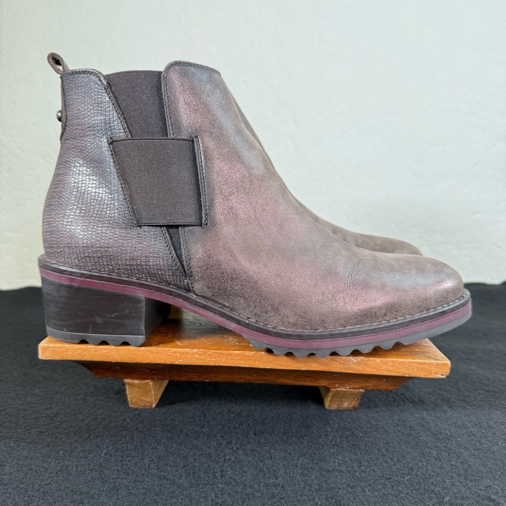 Hispanitas Lourdes Chelsea Style Metallic Booties Ankle Boots Size 40 EUC